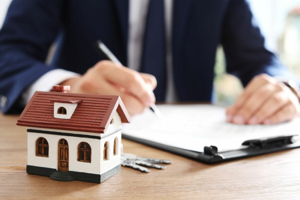 Three Good Reasons To Consider Using A Real Estate Lawyer
