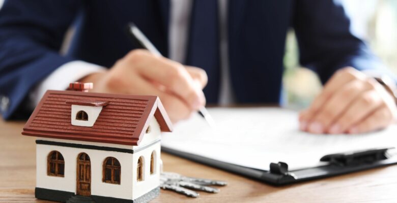 Three Good Reasons To Consider Using A Real Estate Lawyer